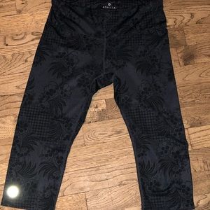 Athleta * Capri pants